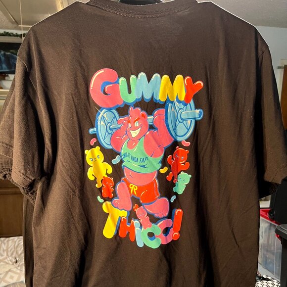 Kinda Fit Kinda Fat Gummy Thicc Bright Colors Graphic Print Tee T-Shirt SZ XL - Picture 3 of 3